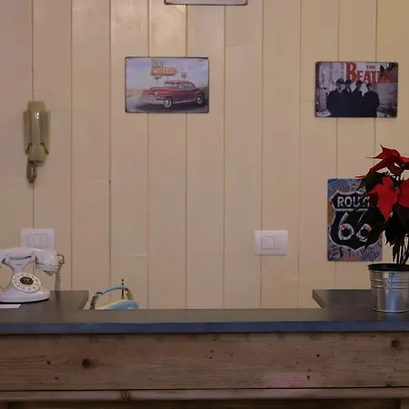 Konukevi Epoca Cosenza